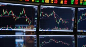 Global Currency Volatility Surges in 2026 as Dollar Strength and Economic Uncertainty Shake Markets